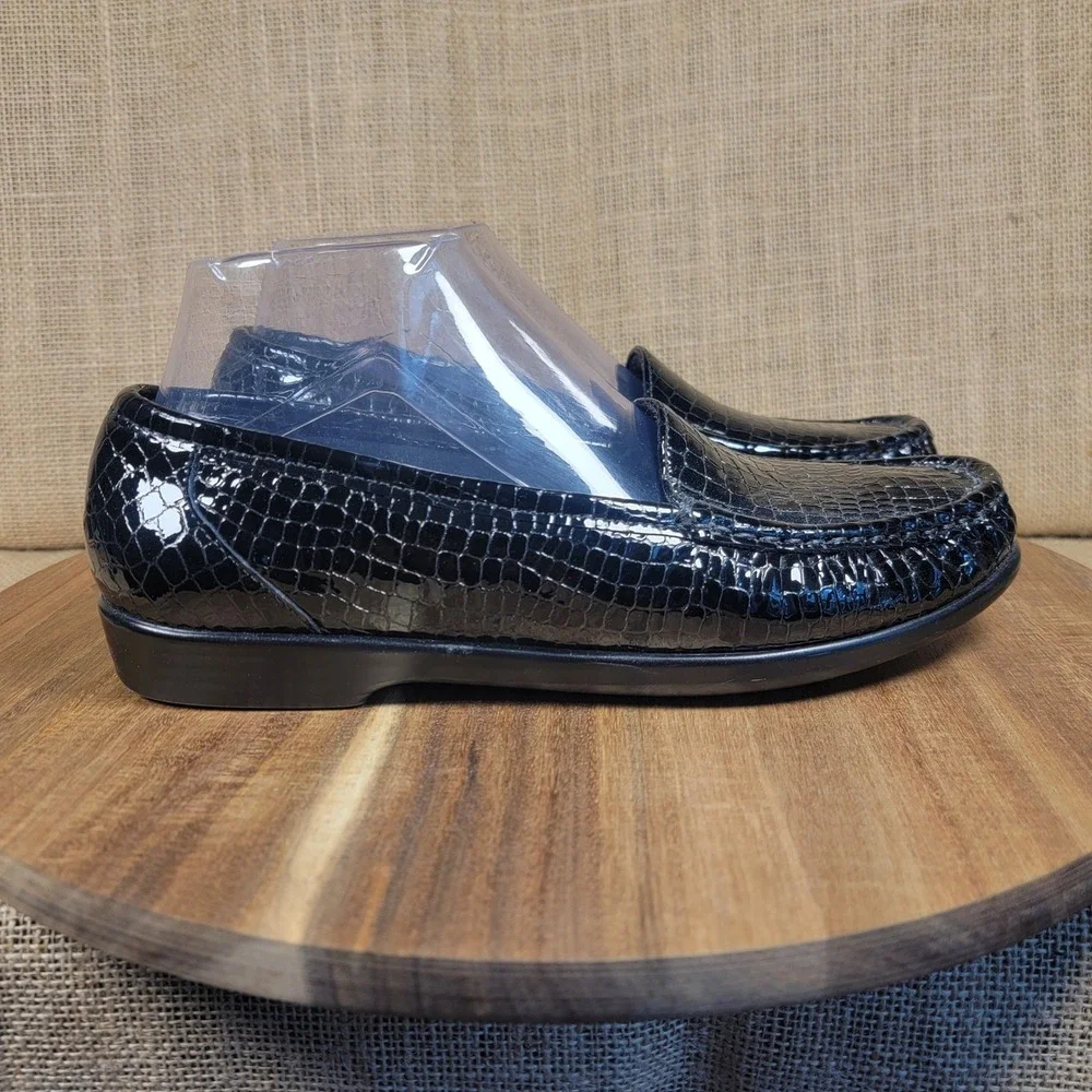 SAS Simplify Loafers Black Patent Croc Embossed Tripad Comfort Women's 8.5M